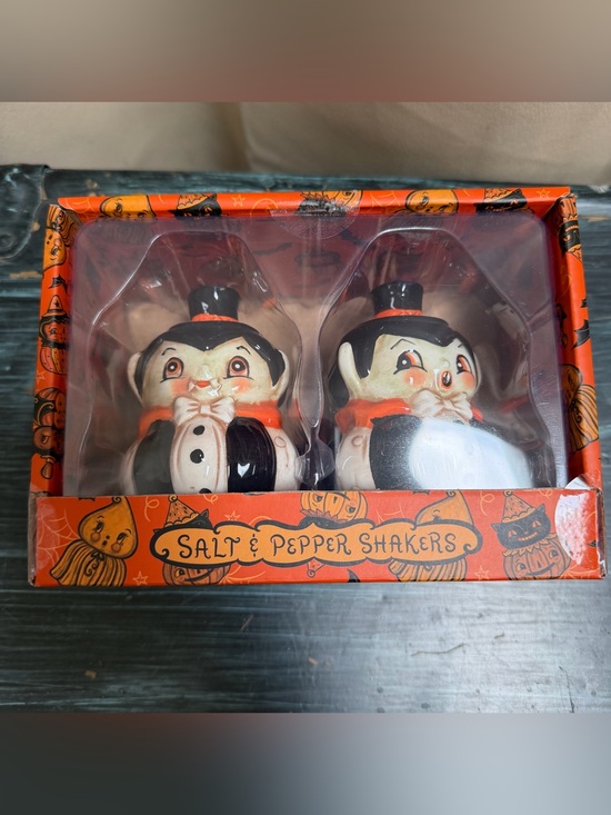 Other - Johanna Parker Halloween Black and Orange Vampire Salt & Pepper Shakers